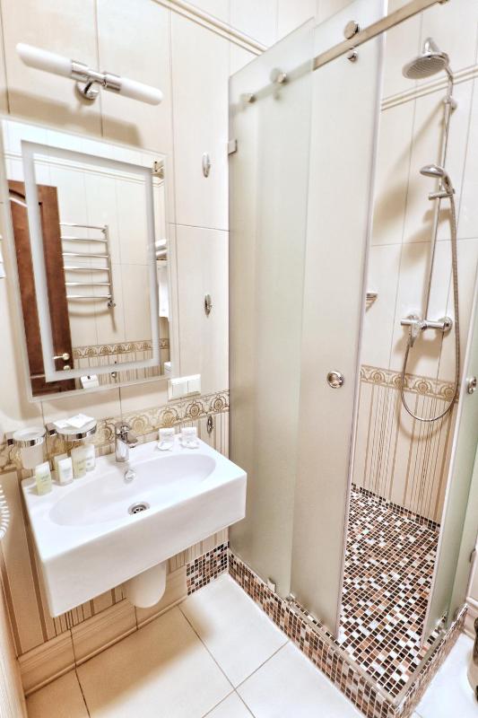 Executive Suite image 2