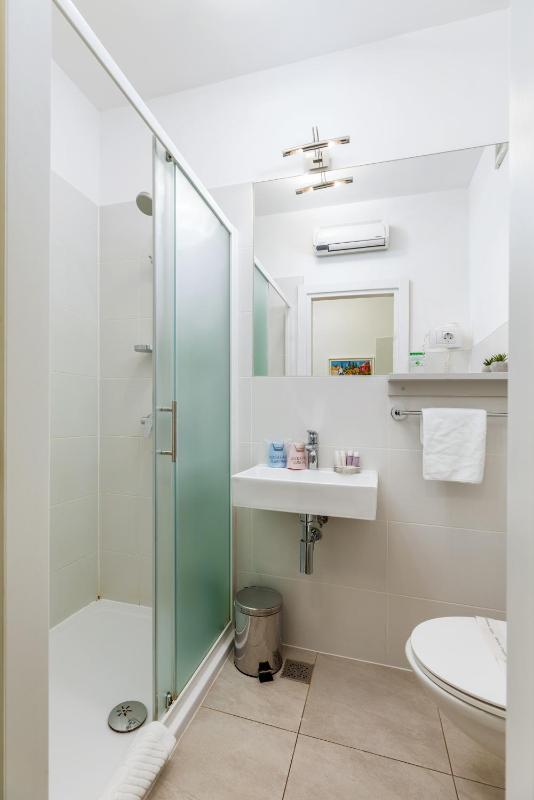 Double or Twin Room - Attic image 4