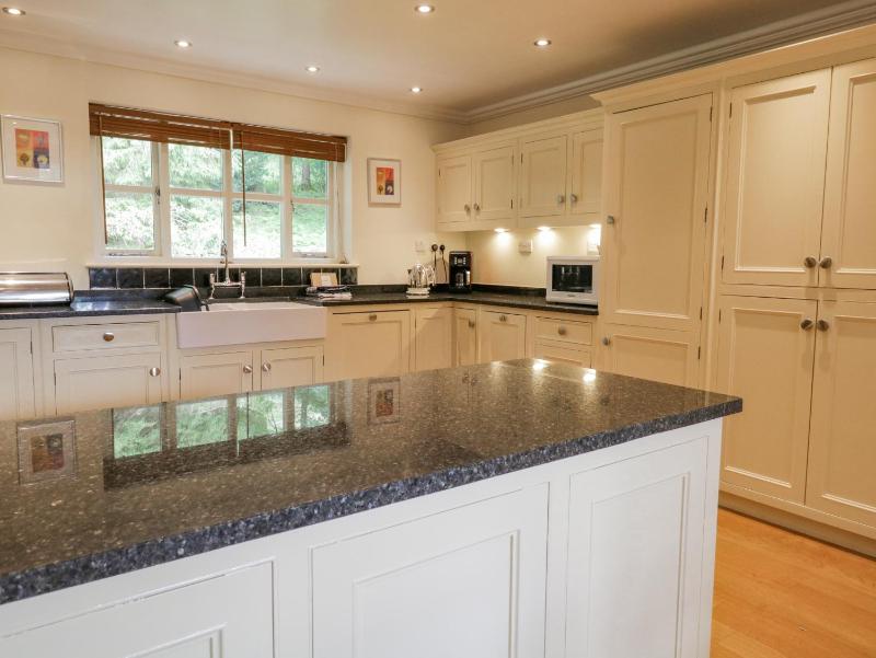 Orchard House - image 5