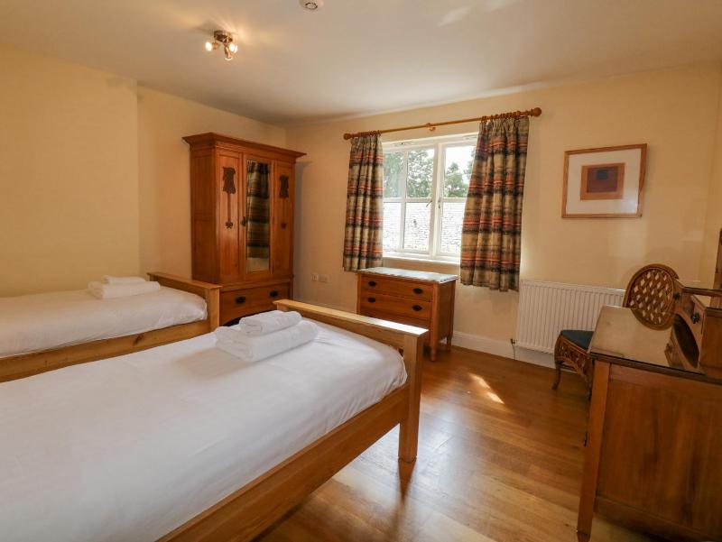 Orchard House - image 41
