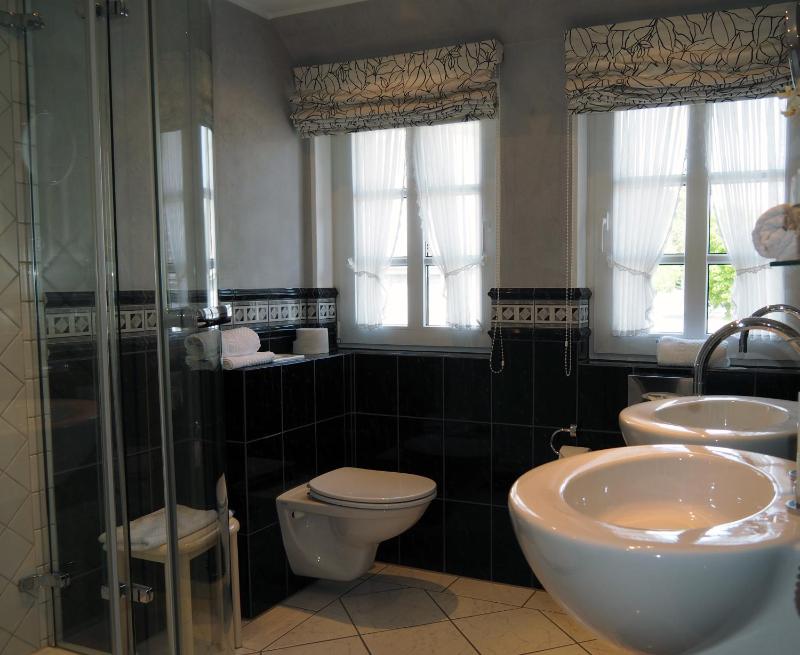 Junior Suite image 2