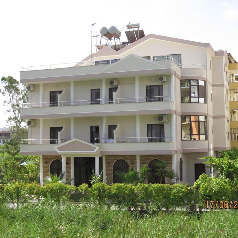 Red Rose Guest House - image 1