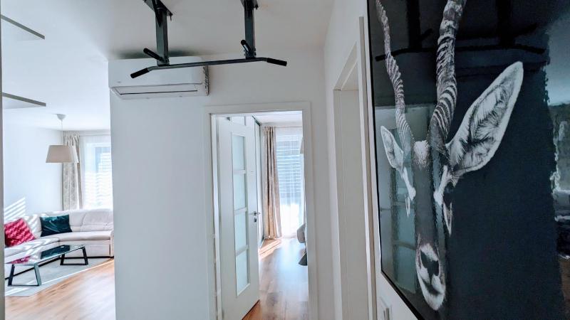 E1 Luxury OldTown Apt - 2x Parking Foodstore PCscreen Netflix Unlimited Music Crib BabyChair FastWifi Aircon - image 8