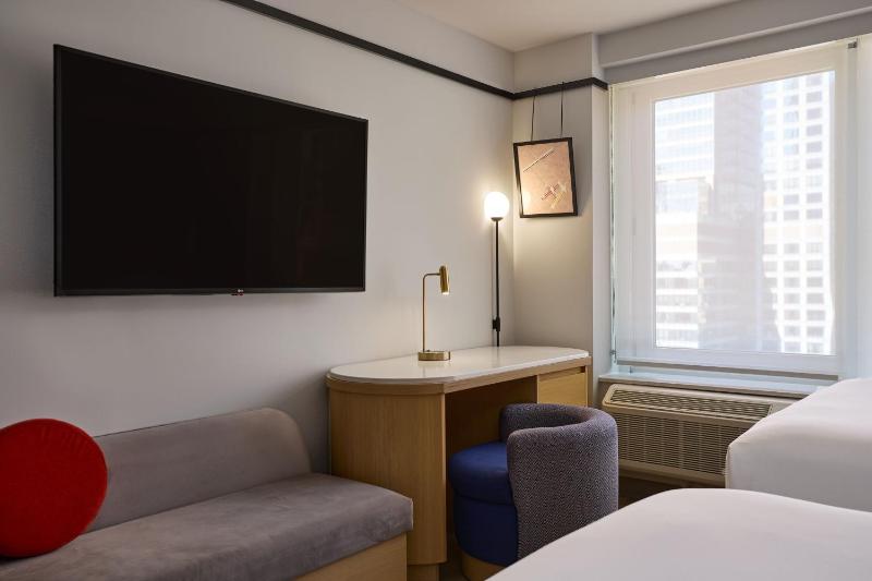 Premium Double Room with Two Double Beds image 4