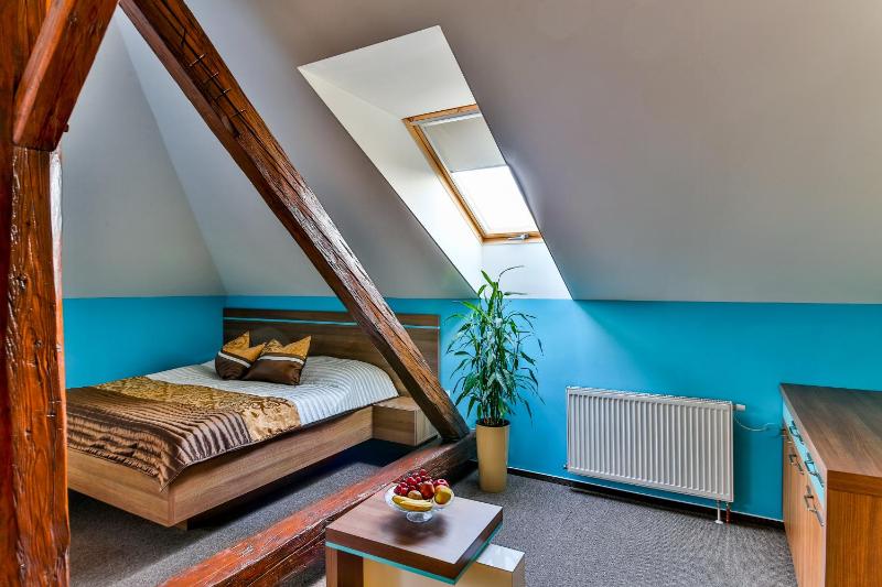 Deluxe Double Room with Bath image 1
