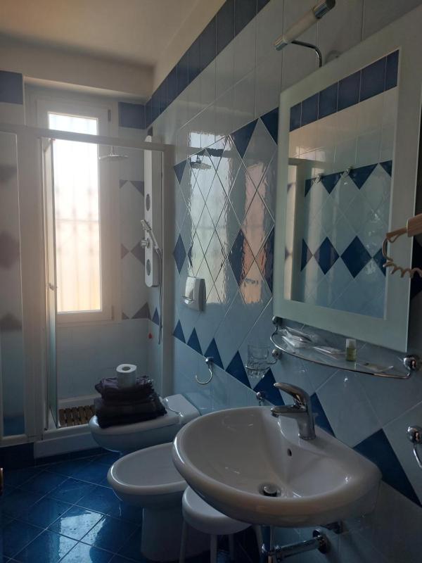 Double Room with Balcony image 2
