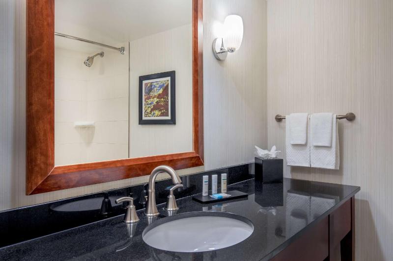 Two-Room King Suite - Non-Smoking image 3