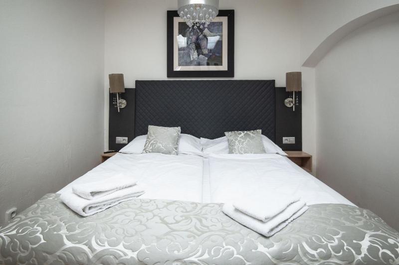 Double Room image 4