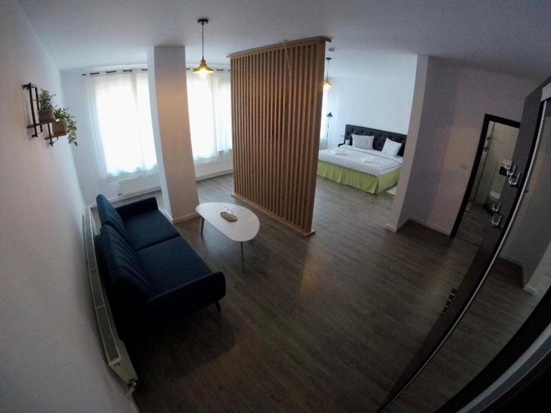 Superior King Room image 4