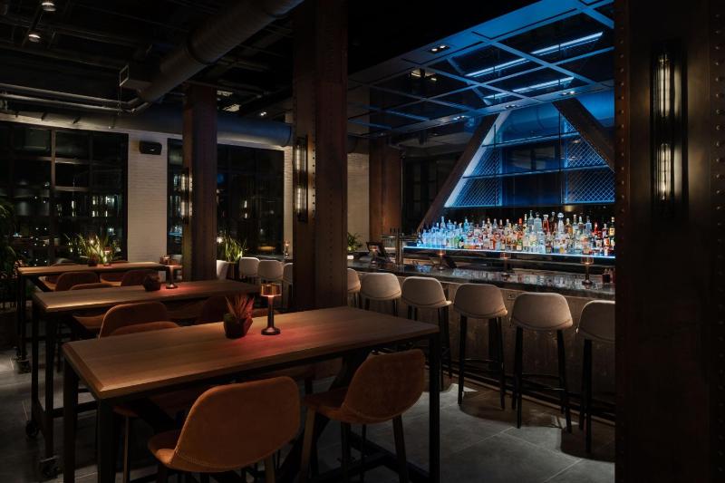 Element by Marriott San Antonio Riverwalk - image 13