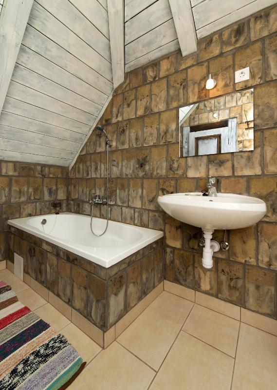 Two-Bedroom House image 2