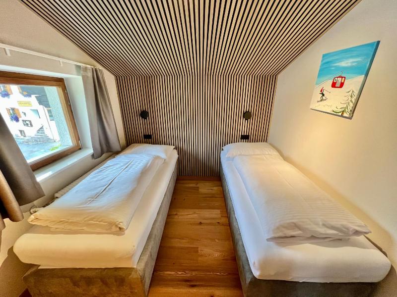 Comfort Triple Room image 3