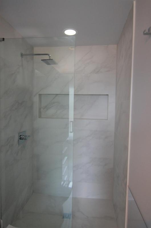 Deluxe Double Room (2 Adults + 1 Child) image 2