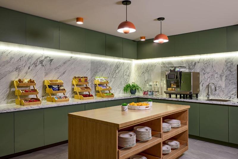 Delta Hotels New York Times Square - image 10
