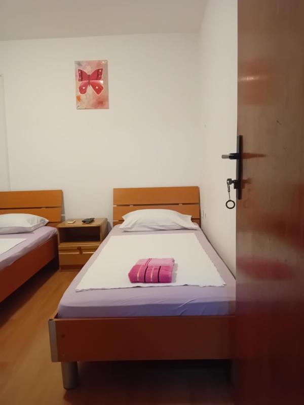 Sara apartments - image 9