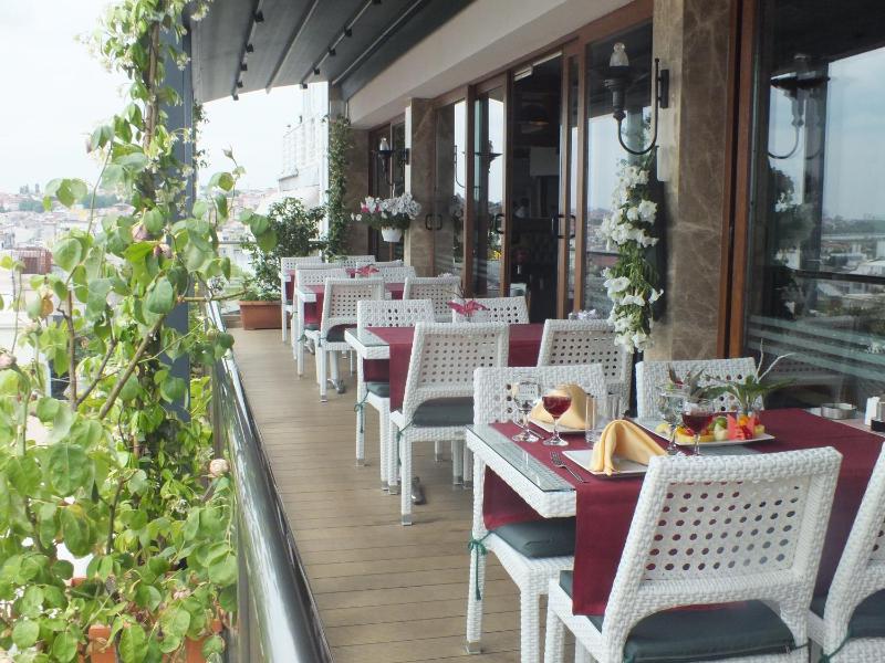 Grand Asiyan Hotel - image 8