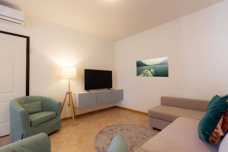 Porta Torre Como Apartment - By Relais Di Giada - image 9