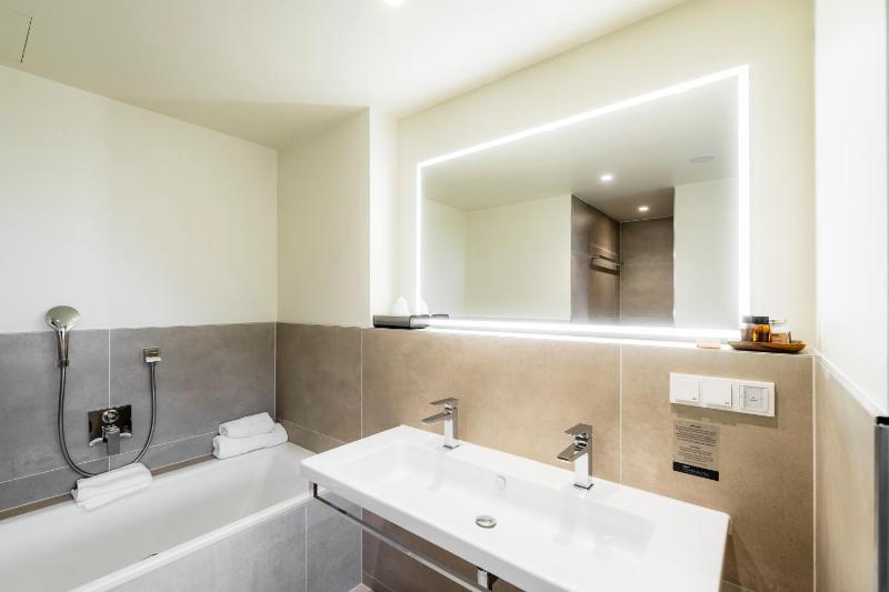 Suite image 3