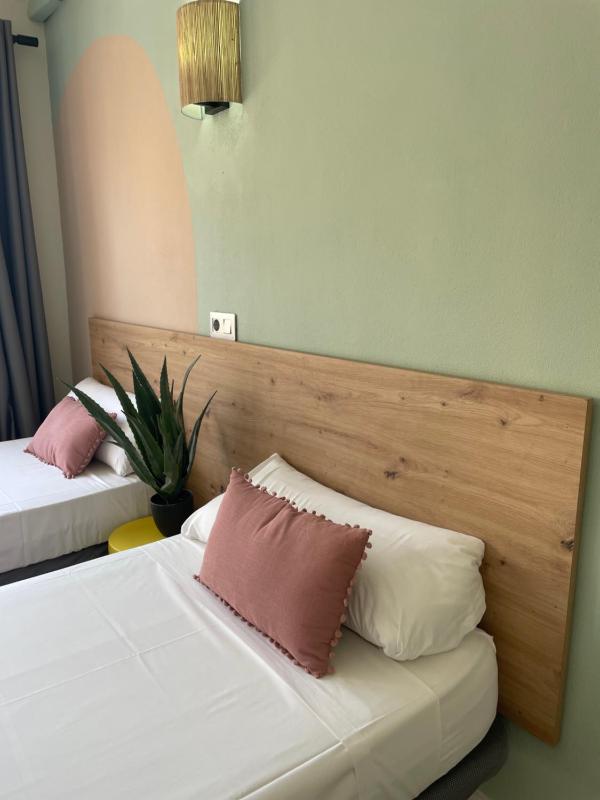 Double or Twin Room image 2