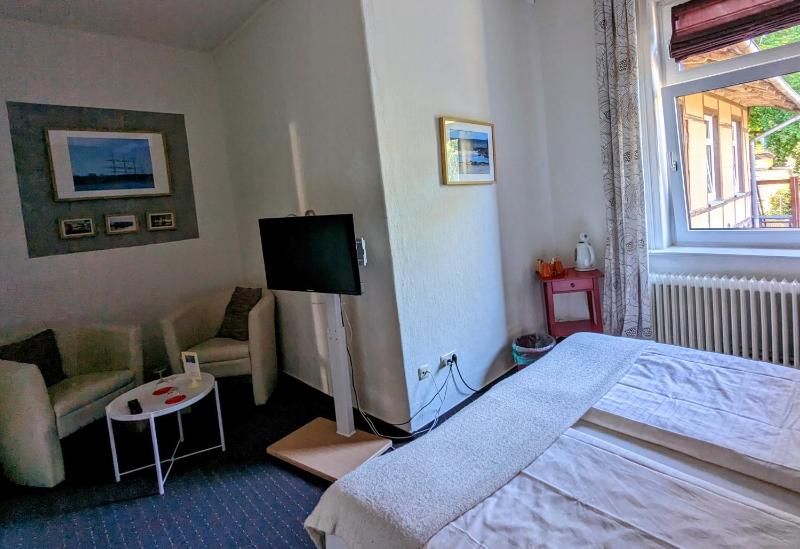 Hotel Schweizerhaus - image 6
