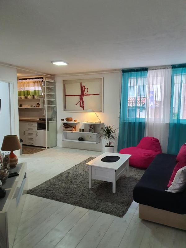 Studio apartment MA - image 10