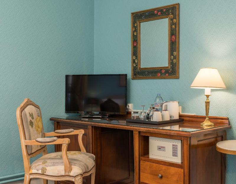 Standard Double Room image 2