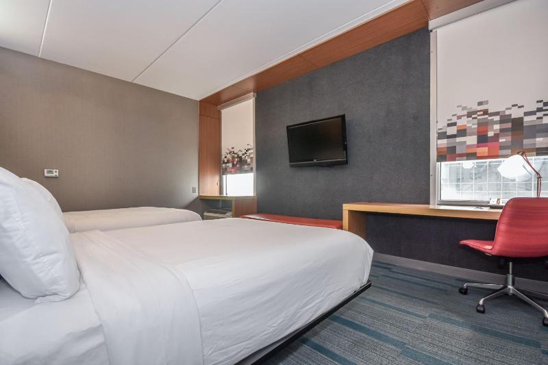 Aloft, Guest room, 2 Queen image 3