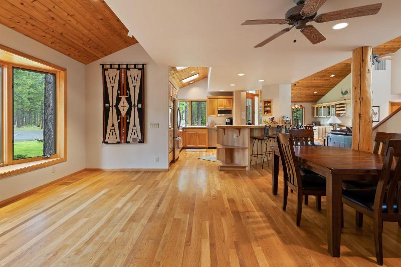 Three-Bedroom House image 4