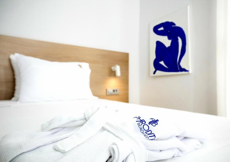 Double Room Sea Front image 1