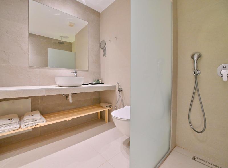 Double Room Side Sea View image 2