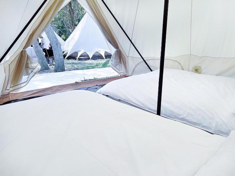 Touching Camping - image 18