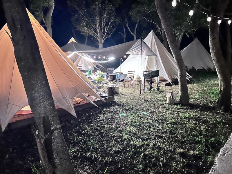 Touching Camping - image 14