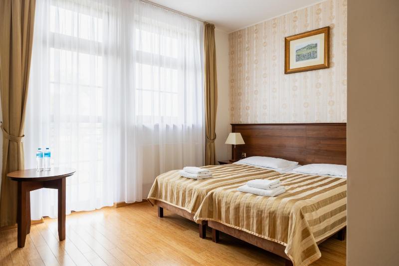 Double Room with Balcony image 1