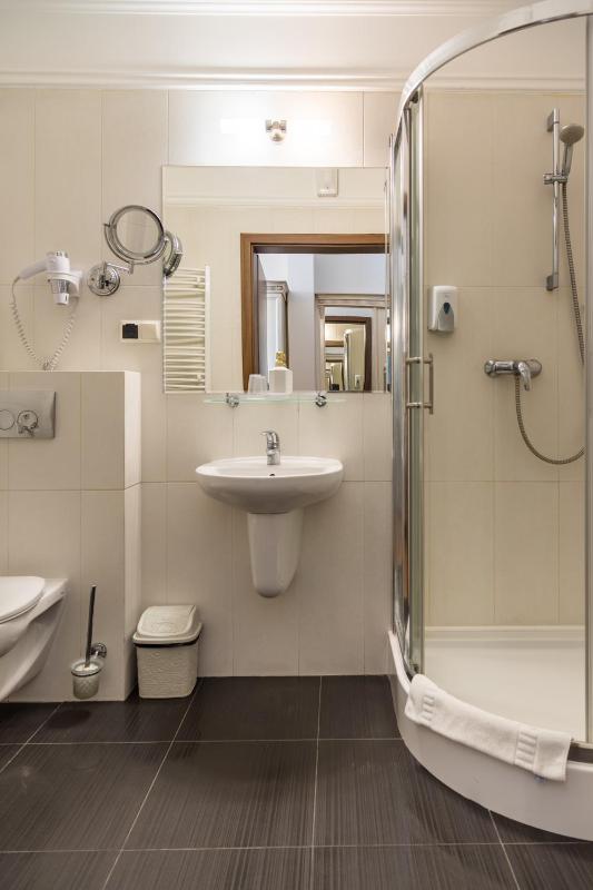 Suite image 2