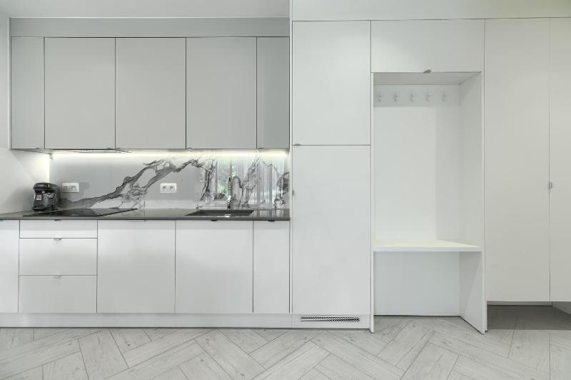 Sea & Lake - City Apartments - image 17