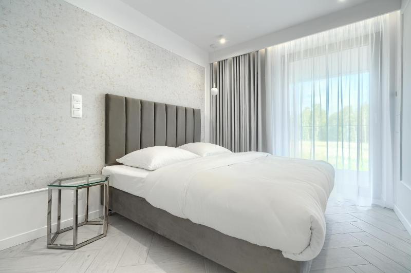 Sea & Lake - City Apartments - image 22
