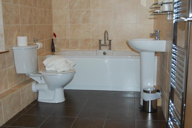 Executive Double Room image 3