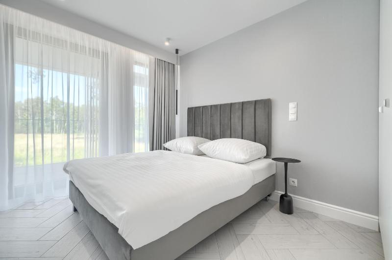 Sea & Lake - City Apartments - image 20