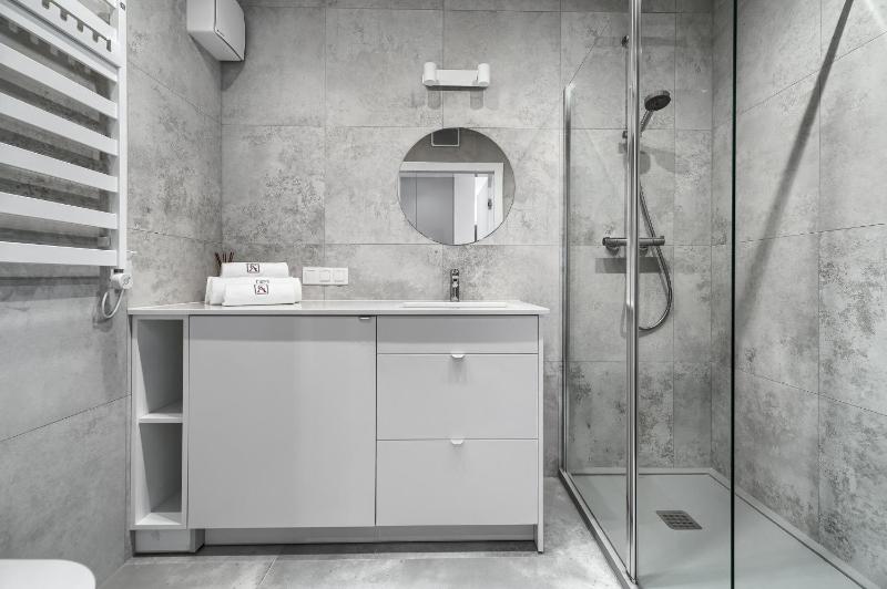 Sea & Lake - City Apartments - image 36
