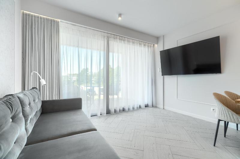 Sea & Lake - City Apartments - image 31