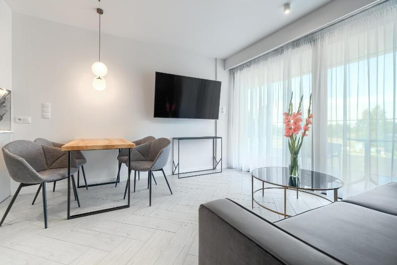 Sea & Lake - City Apartments - image 30