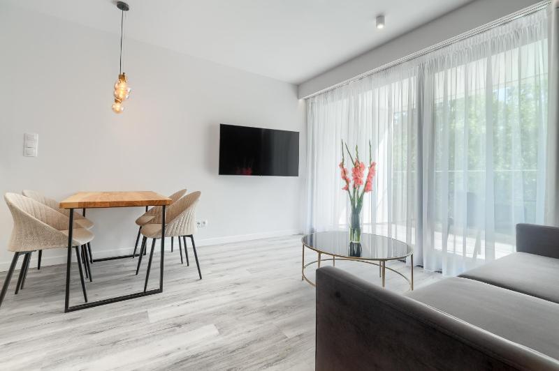 Sea & Lake - City Apartments - image 8