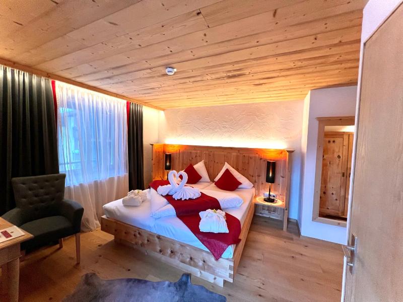 Large Double Room image 2