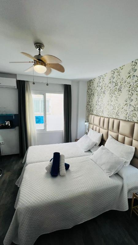 Bajondillo Beach Cozy Inns - image 13