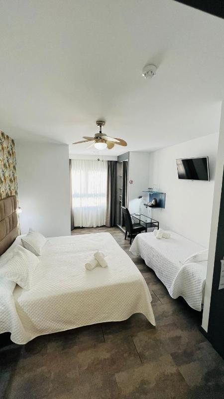 Bajondillo Beach Cozy Inns - image 8