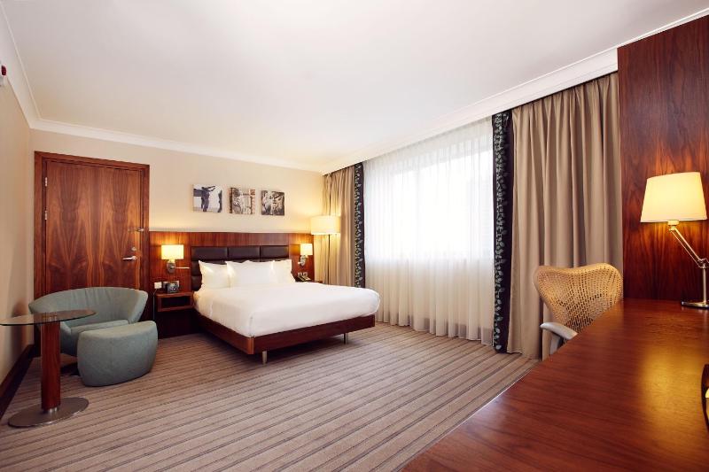 Queen Room - Mobility Access image 1