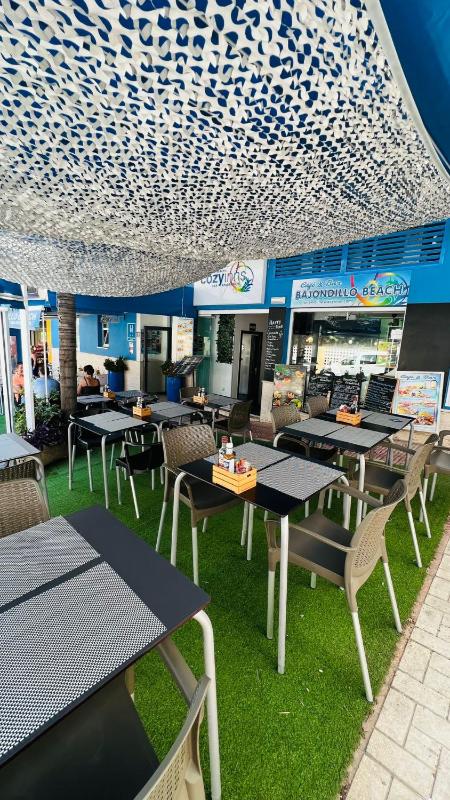 Bajondillo Beach Cozy Inns - image 9