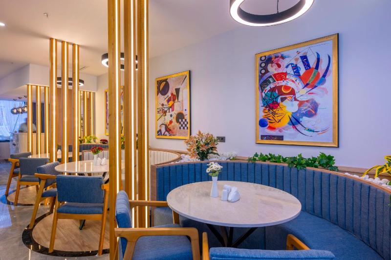 DIAMOND luxury Hotel - image 9