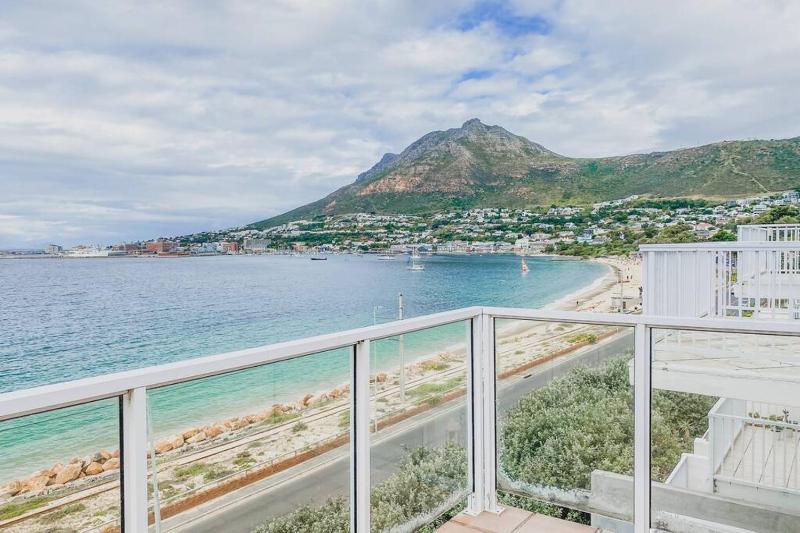 Beach Apt in Simons Town Images