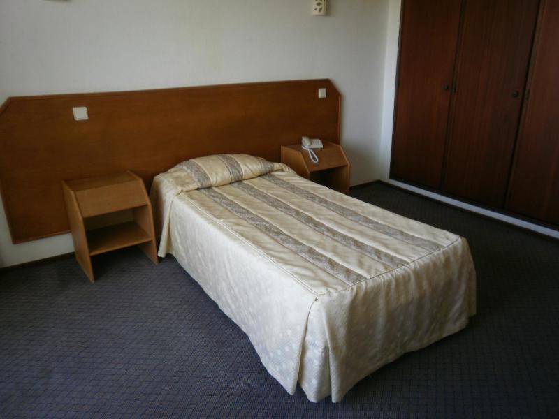 Single Room image 3